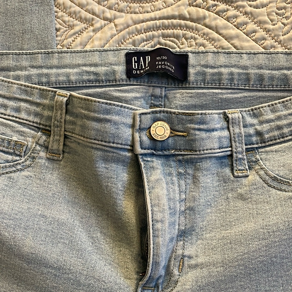 Gap favorite jegging
